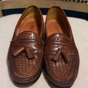 Brass Boot Classic Brown Leather Tassel Loafers, Men’s Size 9.5